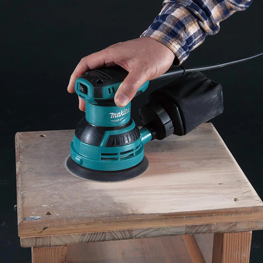 Lixadeira Roto Orbital 125mm 5" 240W M9204B Makita