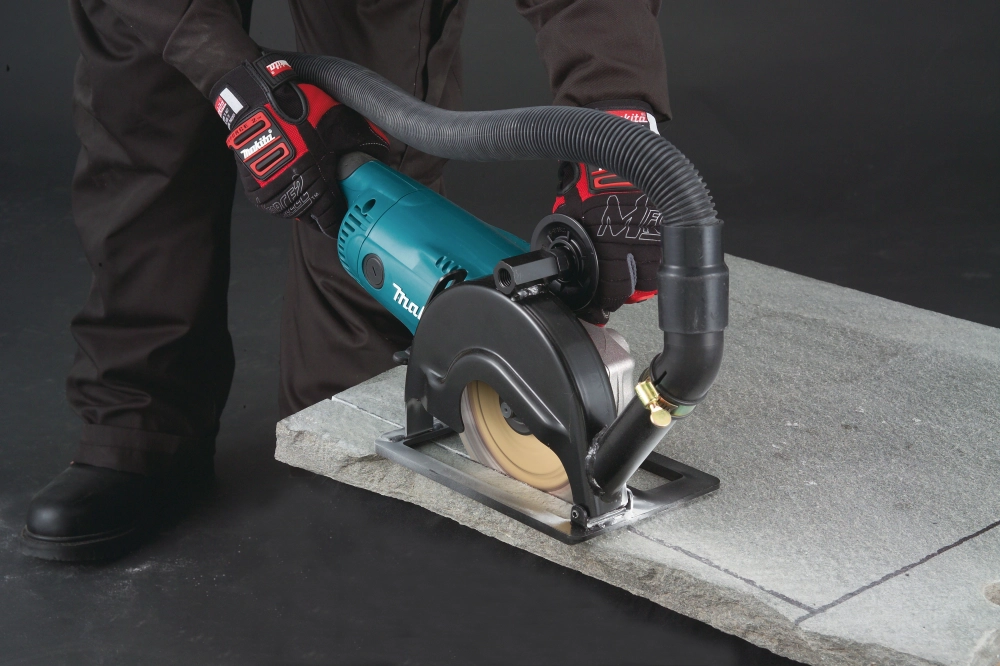 Esmerilhadeira 9" (230mm) 2200w GA9020 Makita 