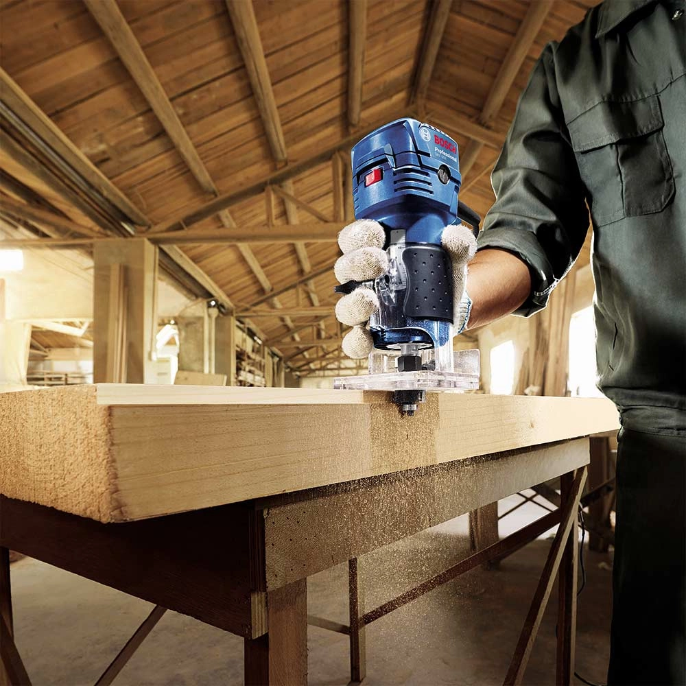 Tupia Laminadora 550w Pinça 6mm e 1/4" GKF550 Bosch Tupia Laminadora 550w Pinça 6mm e 1/4" GKF550 Bosch