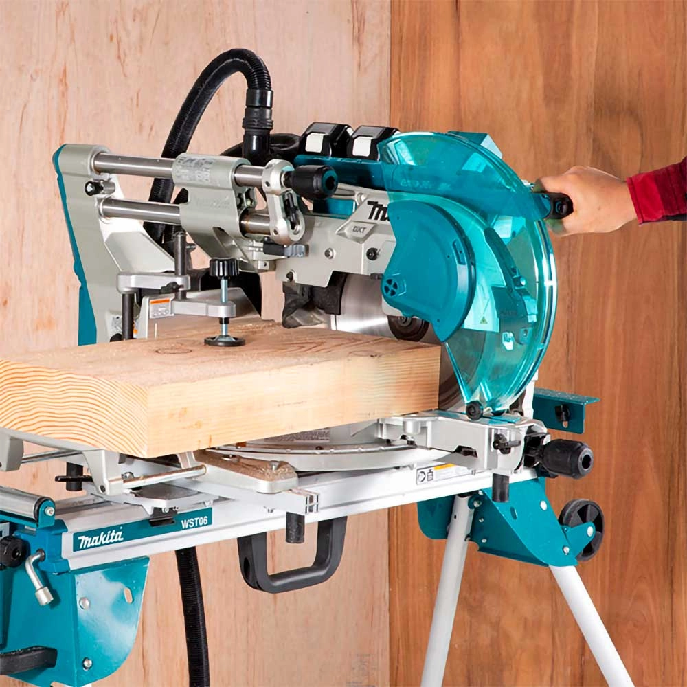 Serra Circular Esquadria 2 Bateria (18V+18V) 305mm DLS212PT2 Makita Serra Circular Esquadria 2 Bateria (18V+18V) 305mm DLS212PT2 Makita