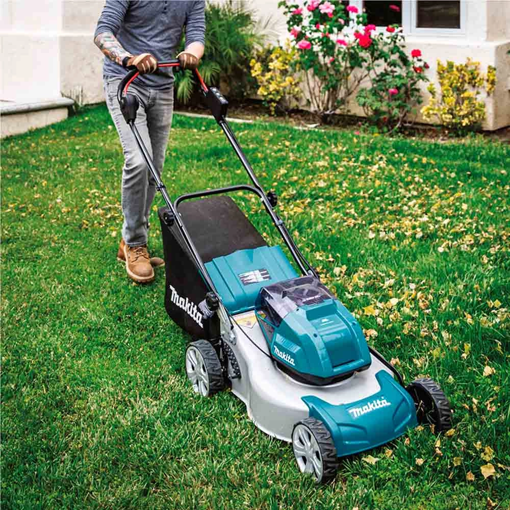 Cortador Grama 2 Bateria 36V (18V+18V) 5Ah 46cm DLM460PT2 Makita